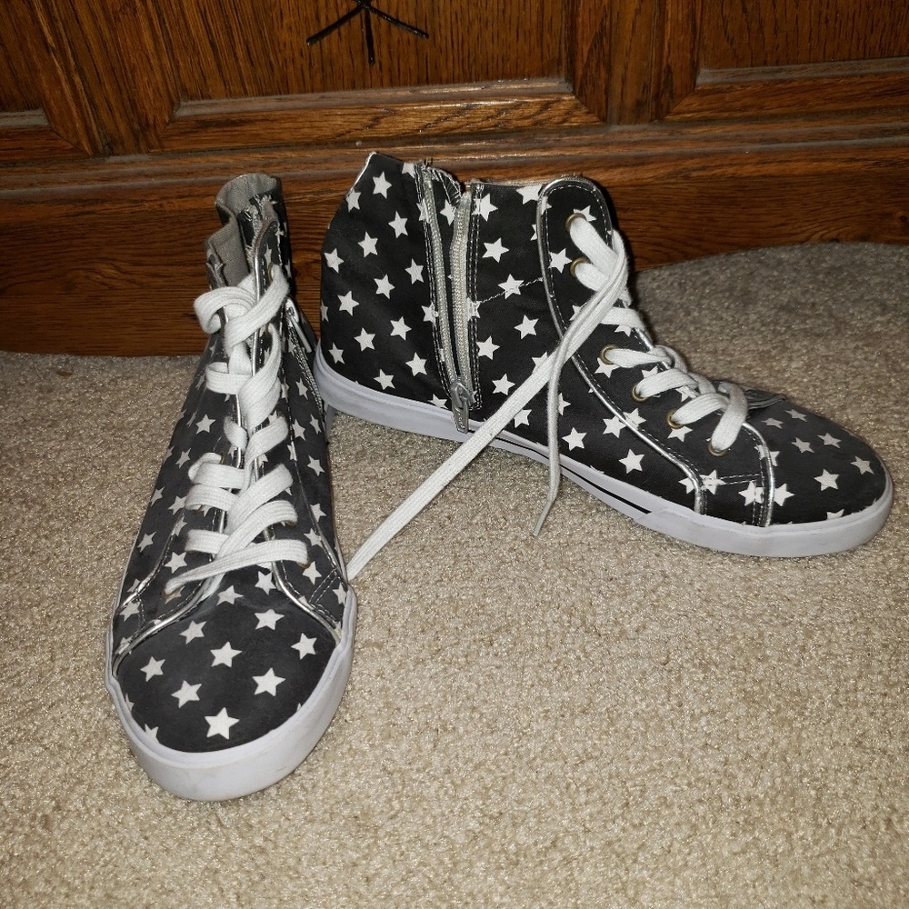 Black & Star Sneakers